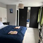 Brady Séjour chez l'habitant Monaghan