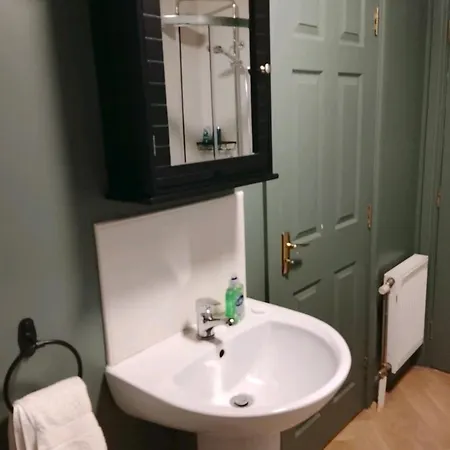 Brady * Монахан