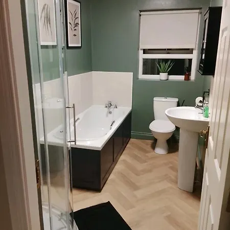 Проживание в семье Brady *